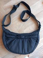 Crossbody tasje, zwart, zakje vooraan, Handtassen en Accessoires, Ophalen of Verzenden, Nieuw, Zwart