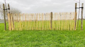 kastanje hekwerk en poortjes beschikbaar voor biedingen
