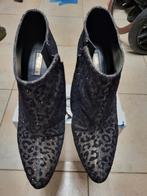 Enkellaarsjes Guess, Dieren en Toebehoren, Ophalen, Zo goed als nieuw