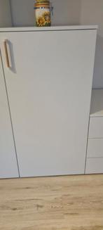Wuustwezel. Ikea kast wit ., Ophalen