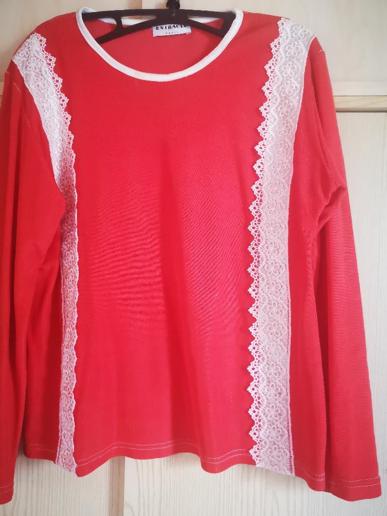 T-shirt rouge à poignets fantaisie L, Vêtements | Femmes, T-shirts, Enlèvement ou Envoi