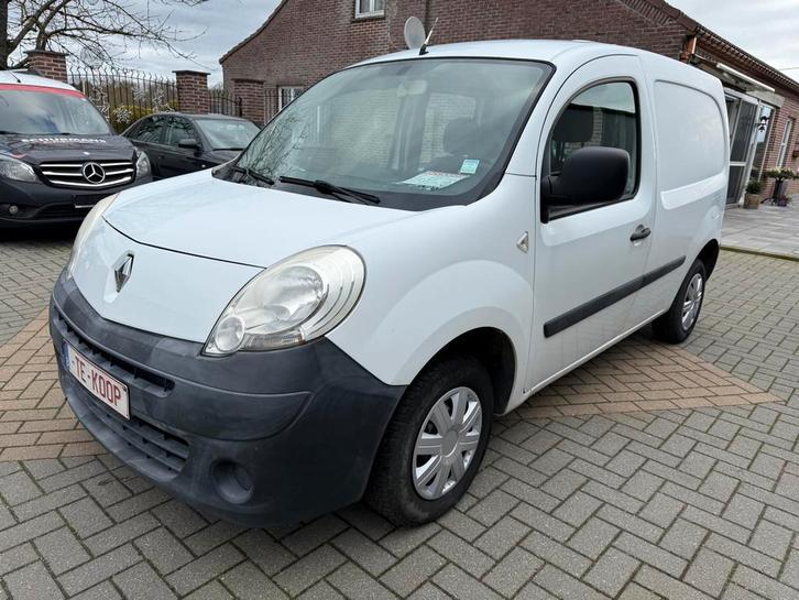 Kangoo met airco voor maar 2750€ !! Gekeurd voor verkoop, Auto's, Bestelwagens en Lichte vracht, Bedrijf, Te koop, Radio, Renault