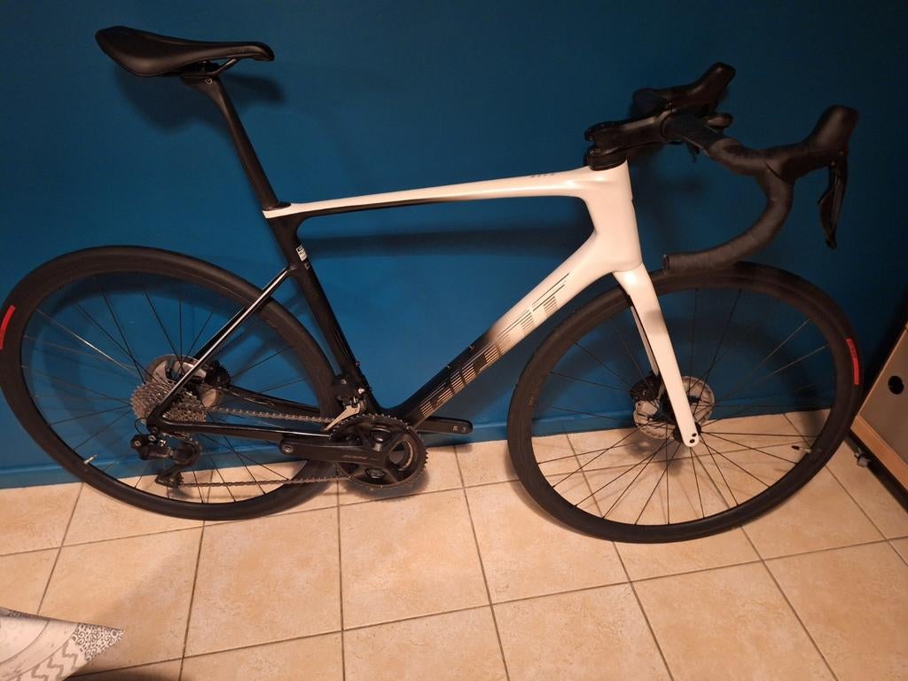VELO DE COURSE GIANT DEFY ADVANCED PRO 2025, Enlèvement, Carbone, Giant