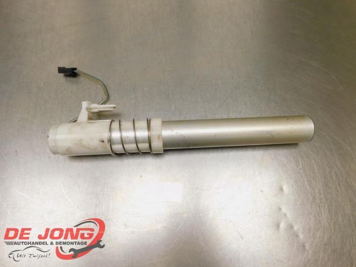 Tankvlotter van een Audi A8, Auto-onderdelen, Overige Auto-onderdelen, Audi, Gebruikt, 3 maanden garantie, Ophalen of Verzenden