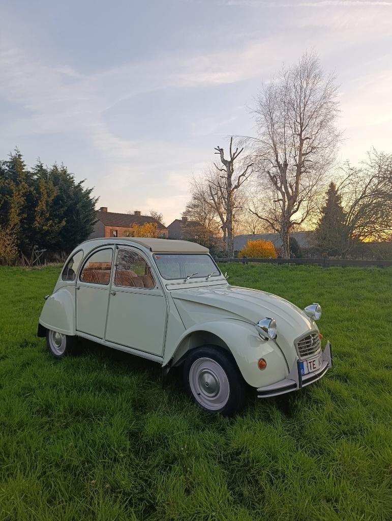 Citroën 2CV6 CT Gerestaureerd - gekeurd + garantie, Auto's, Citroën, Particulier, 2CV, Radio, Benzine, Cabriolet, 5 deurs, Handgeschakeld