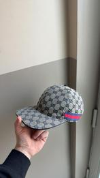Gucci pet, Enlèvement, Comme neuf, 58 ou 59 cm (L, 7¼ ou ⅜ pouces), Casquette