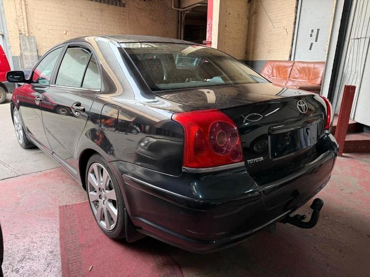 TOYOTA AVENSIS, Autos, Toyota, Particulier, Avensis, ABS, Air conditionné, Alarme, Climatisation automatique, Phares Bi-Xénon