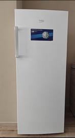 Beko diepvries, Ophalen, Zo goed als nieuw, Energieklasse A of zuiniger, 140 tot 160 cm