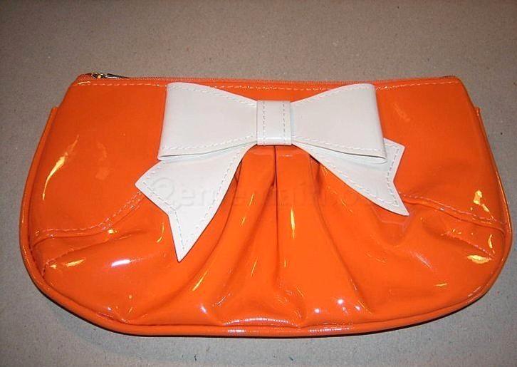 AVON: Handtas of handtas, Handtassen en Accessoires, Toilettassen, Nieuw, Dame, Oranje, Ophalen of Verzenden