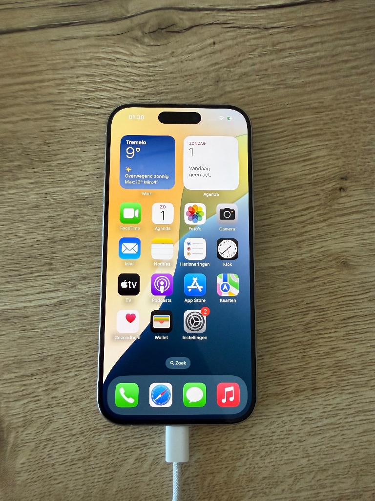 Iphone 15 Pro, Télécoms, Téléphonie mobile | Apple iPhone, Comme neuf, 128 GB, Sans abonnement, iPhone 15, Blanc, Enlèvement ou Envoi