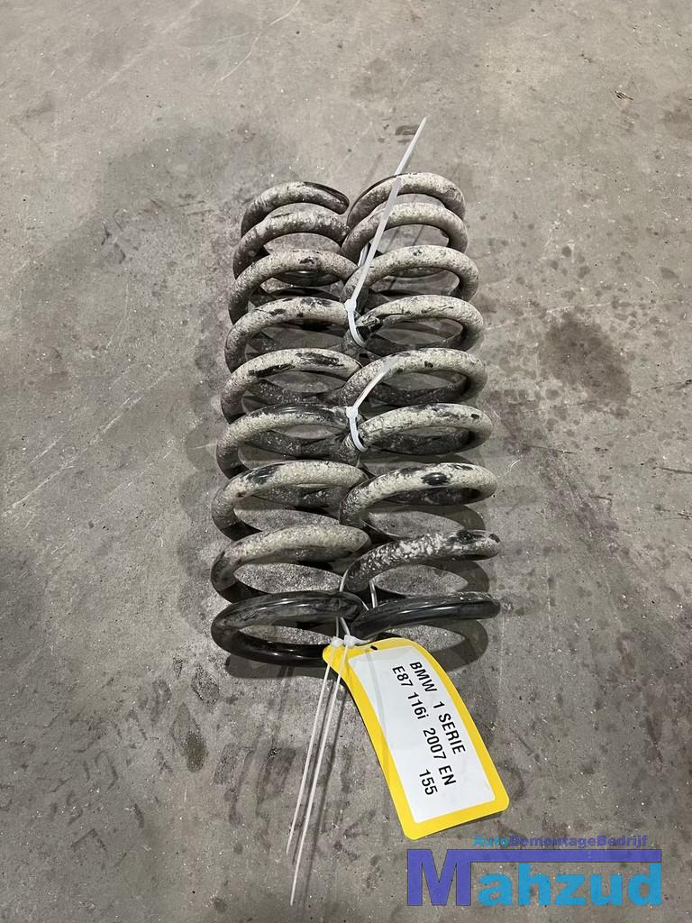 BMW 1 SERIE E87 achter veer spiraal set 2003-2010, Auto-onderdelen, Ophanging en Onderstel, BMW, Gebruikt