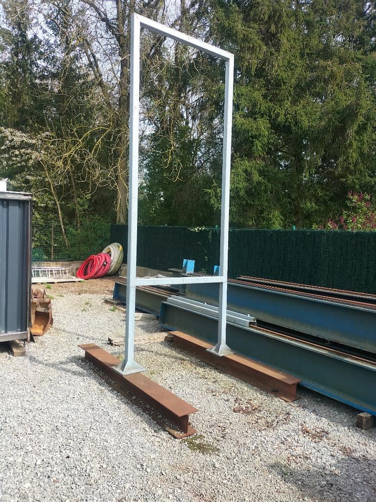 Totem publicitaire, Particulier, Te koop