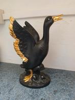 Canard art déco revival, Enlèvement