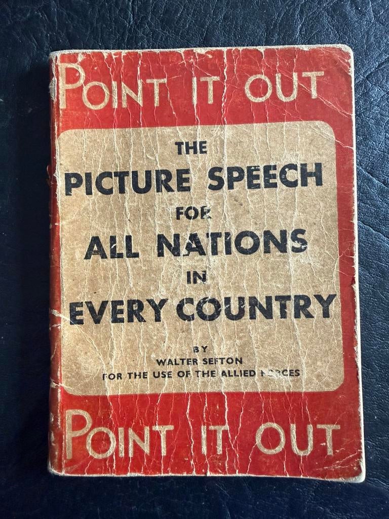 Zeldzaam point it out boekje 1944 allied forces, Ophalen of Verzenden