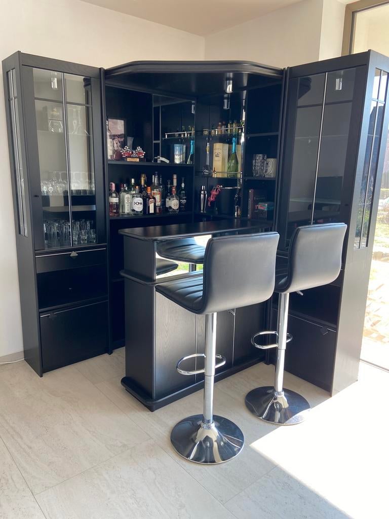 Stijlvolle hoekbar/barkast –met verlichting incl. barkrukken, Huis en Inrichting, Barren, Ophalen, Gebruikt, Inclusief barstoelen
