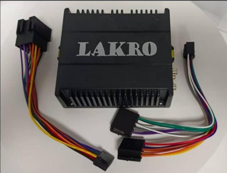 lakro DSP Versterker tussen kabelboom en radio 2023