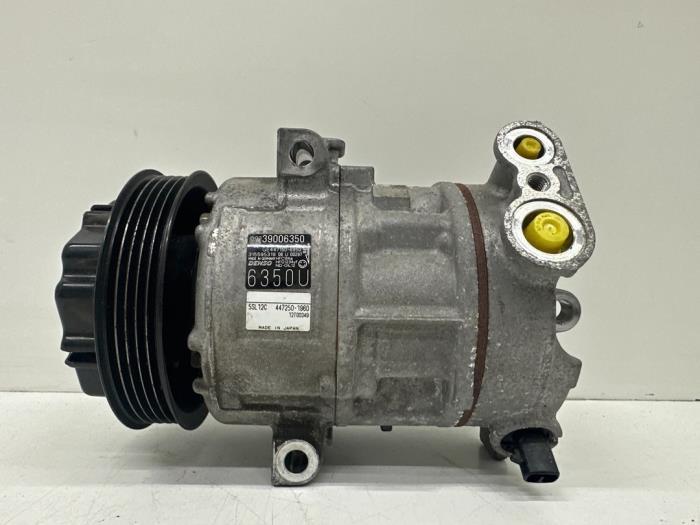 Pompe clim d'un Opel Corsa, Autos : Pièces & Accessoires, Autres pièces automobiles, Opel, Utilisé, 3 mois de garantie, Enlèvement ou Envoi