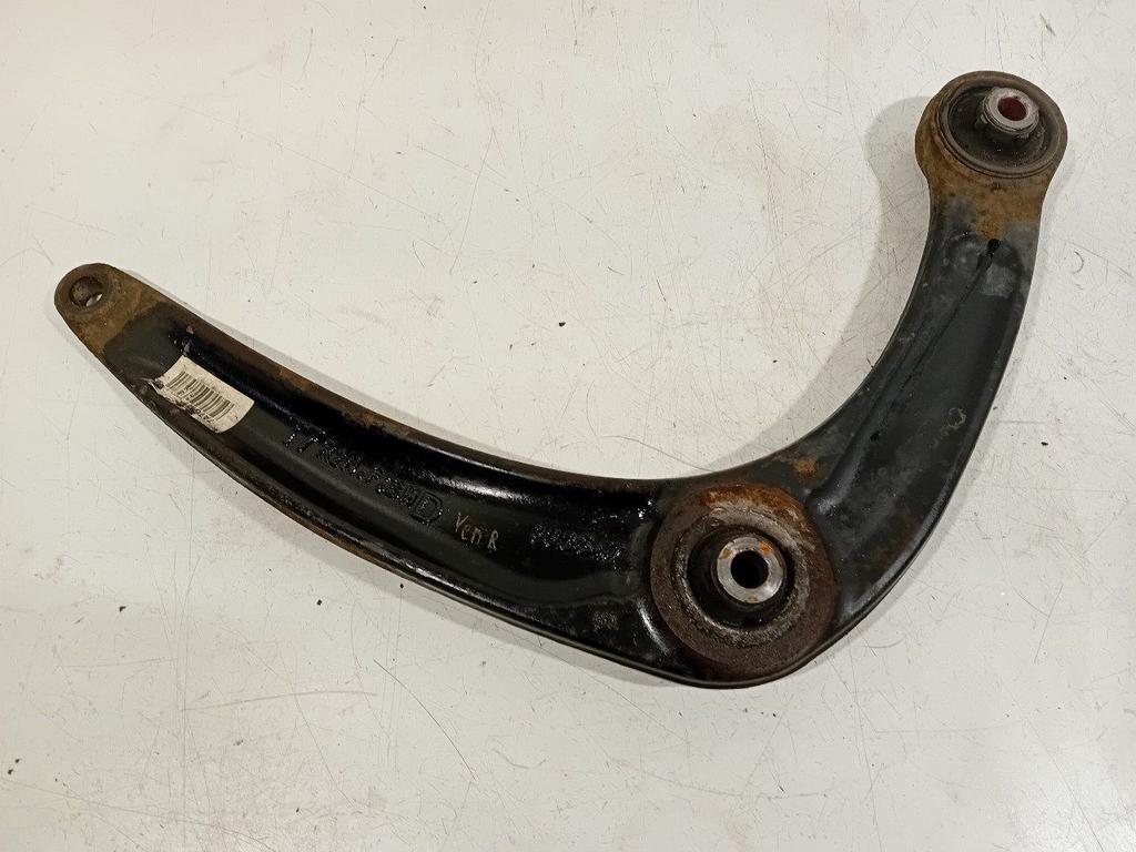 Draagarm rechts voor Peugeot 5008, Auto-onderdelen, Ophanging en Onderstel, Peugeot, Gebruikt, Herkomst onderdeel bekend, 12 maanden garantie