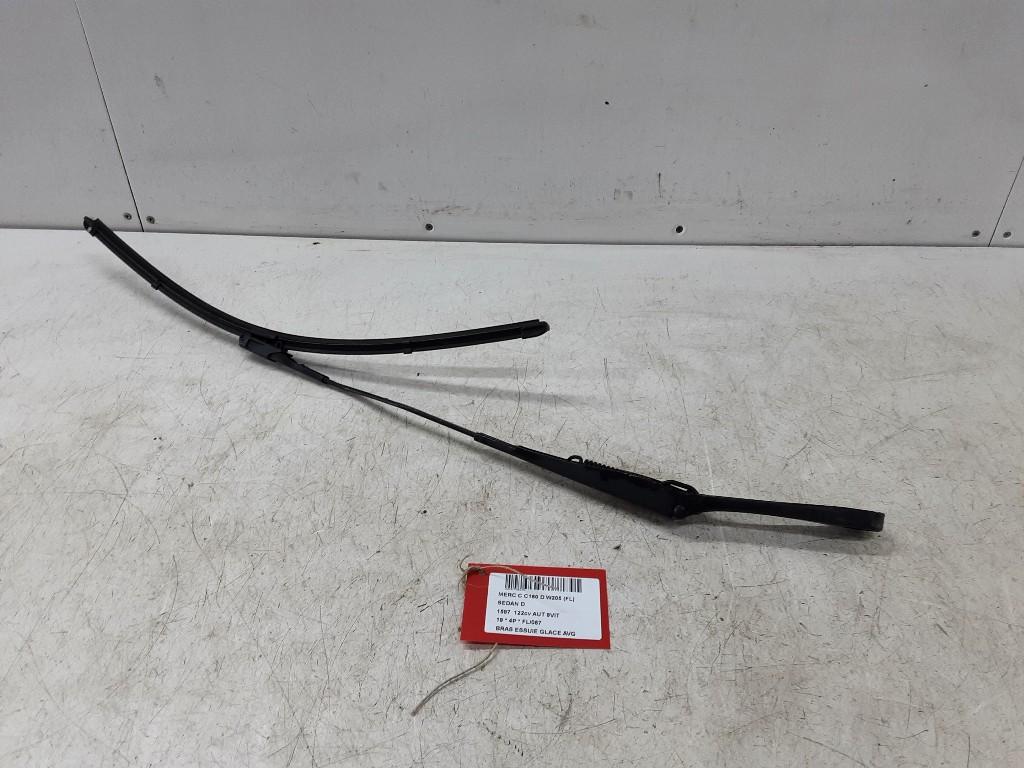 RUITENWISSERARM LINKS VOOR Mercedes-Benz C (W205), Gebruikt, Mercedes-Benz, Mevr. I. Hauben, Rue de l'Espoir 34 34
4030  GRIVEGNÉE, BE