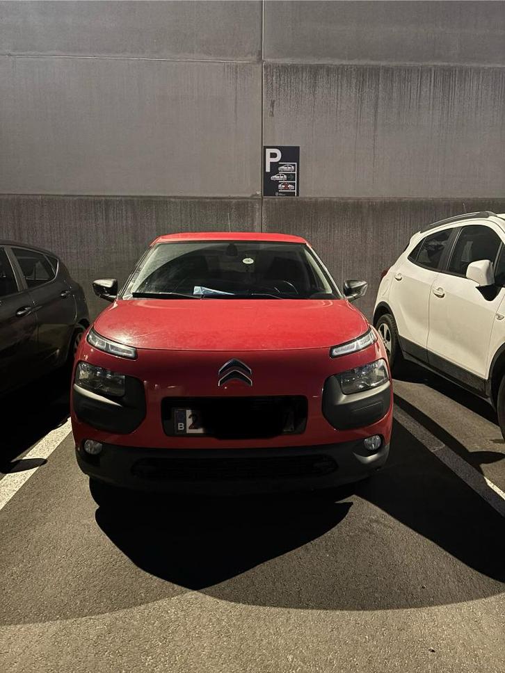 Citroen c4 cactus 1.2 benzine 183’892kms, Auto's, Citroën, Particulier, C4, Benzine, Euro 5, 5 deurs, Handgeschakeld, Rood, Grijs