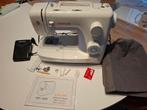 Singer Simple 3232, Hobby & Loisirs créatifs, Machines à coudre & Accessoires, Enlèvement, Accessoires, Singer