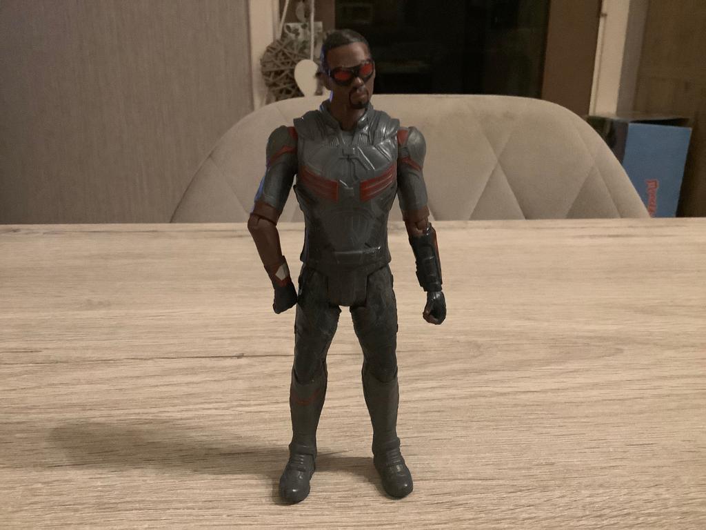 Marvel Winter Soldier character (15 cm) (2018), Ophalen of Verzenden, Gebruikt