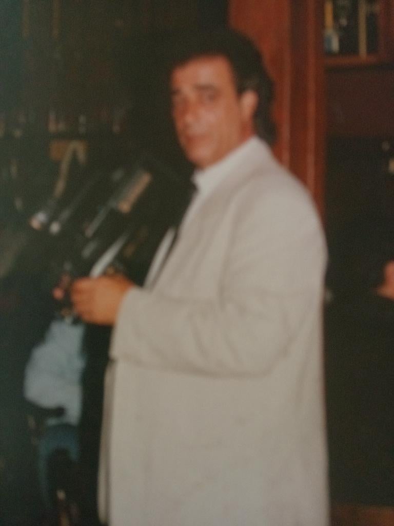 graag kennis te maken met een surinaamse vrouw, Contacten en Berichten