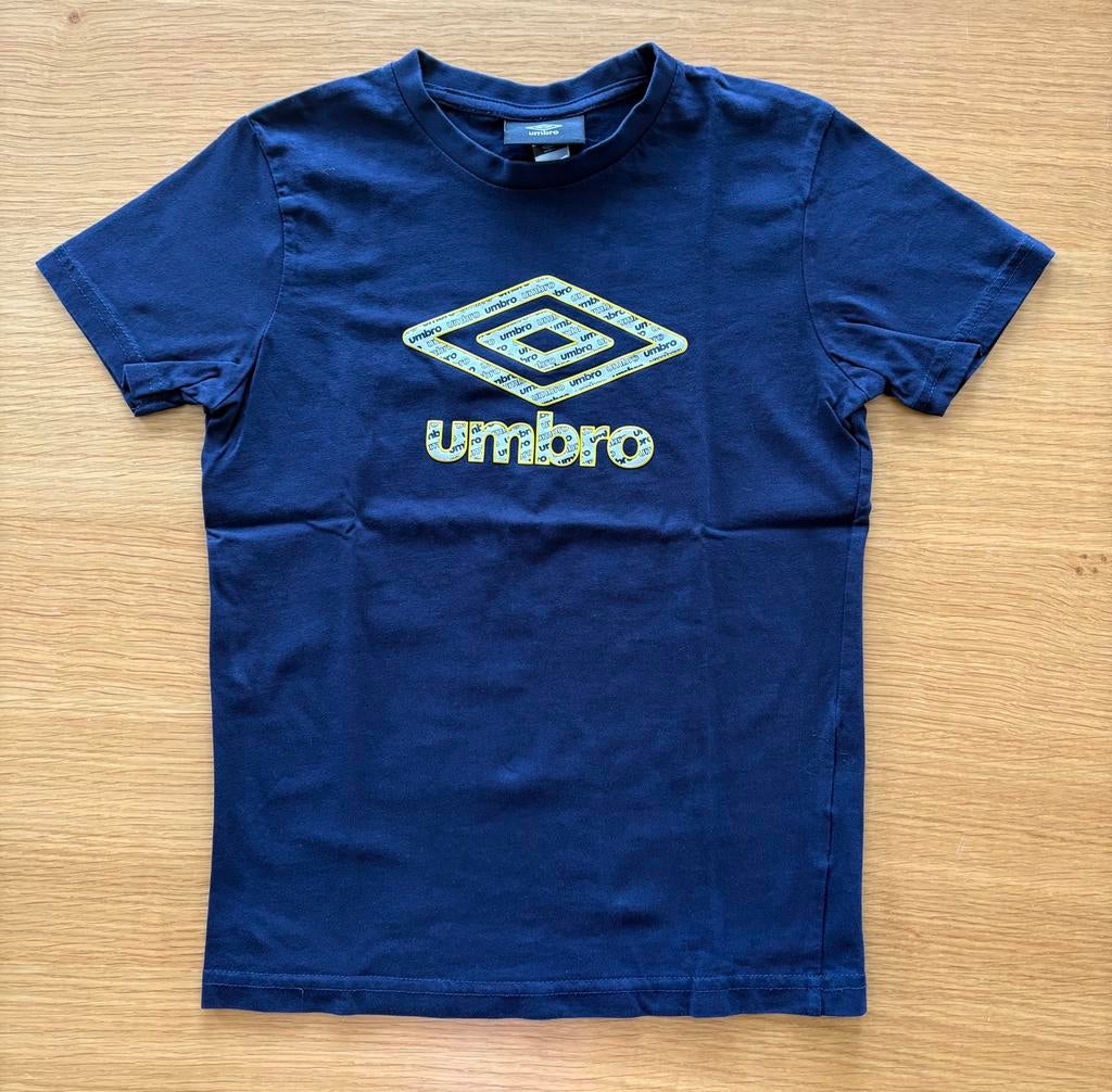 T-shirt de sport bleu marine UMBRO - 9€, Ophalen of Verzenden, Zo goed als nieuw, Overige typen
