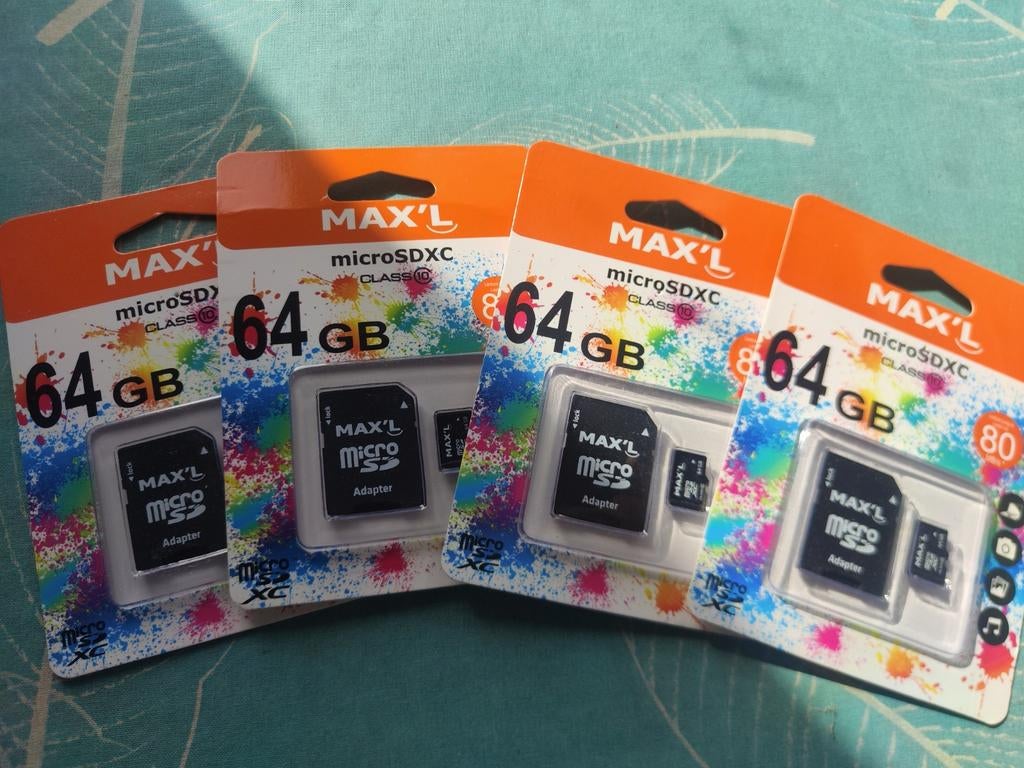 4 cartes Maxell MAXL854713 neuves, Audio, Tv en Foto, Foto | Geheugenkaarten, Ophalen, Nieuw, MicroSD, 64 GB
