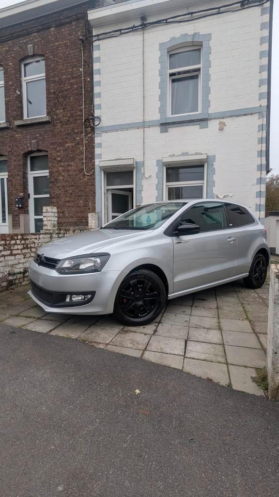 Volkswagen Polo 6R  — 146 000 km   4850€ 1.2 Essence, Auto's, Volkswagen, Particulier, Polo, Android Auto, Bluetooth, LED verlichting