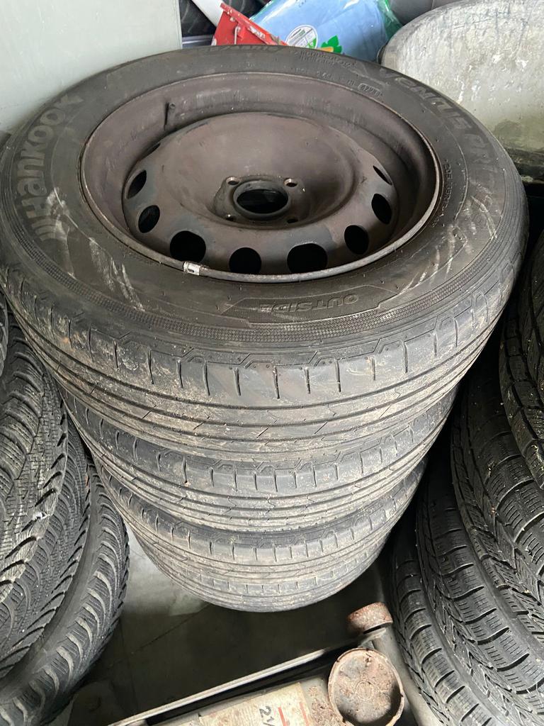 Pneus Hankook 205/65 R15, Enlèvement, Pneu(s)