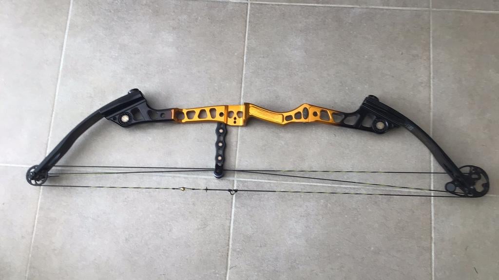 Linkse comp boog, Sport en Fitness, Handboogschieten, Ophalen of Verzenden, Gebruikt