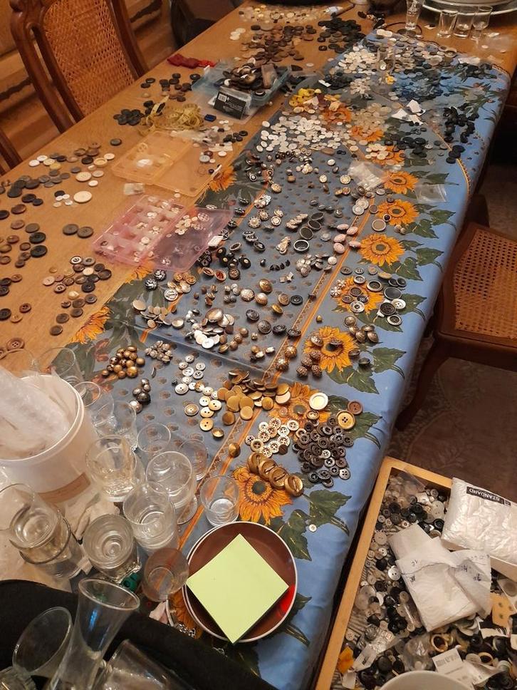 Destockage boutons de couture., Hobby & Loisirs créatifs, Couture & Fournitures, Application, Enlèvement ou Envoi