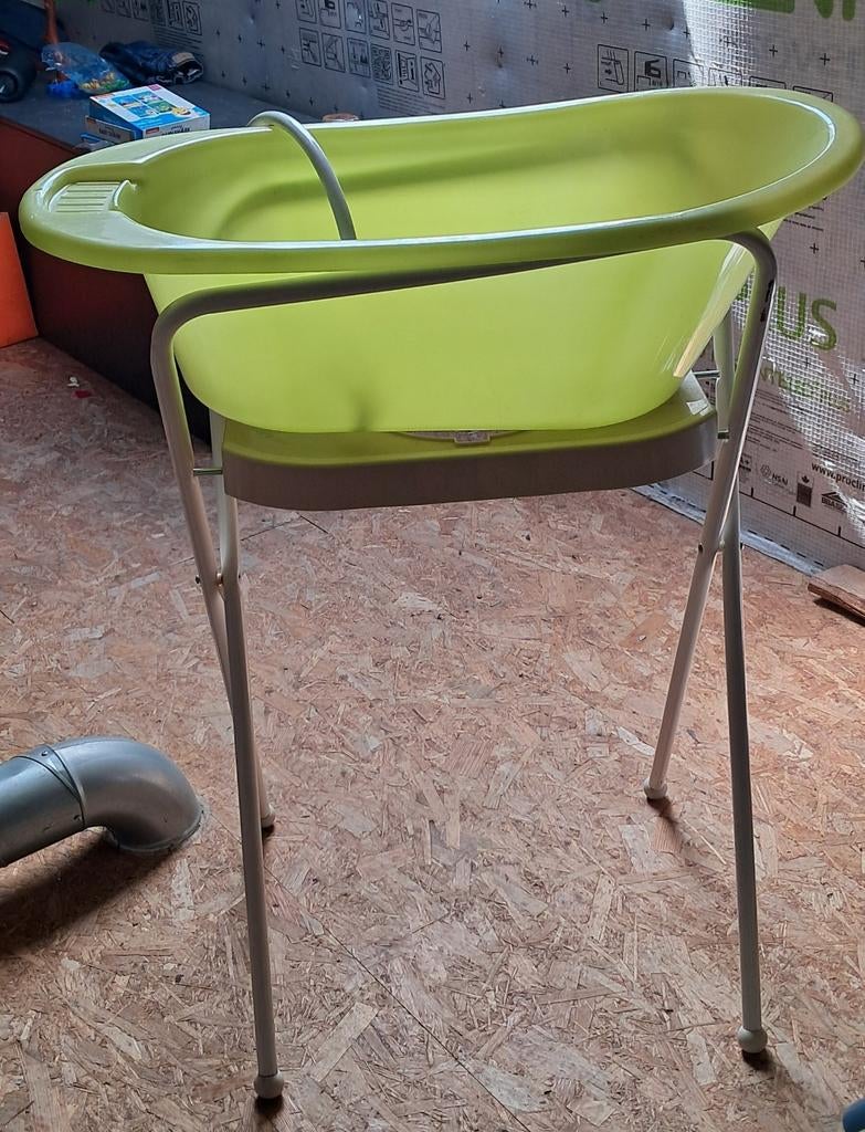 babybad met staander,kan nog rondje mee, Ophalen