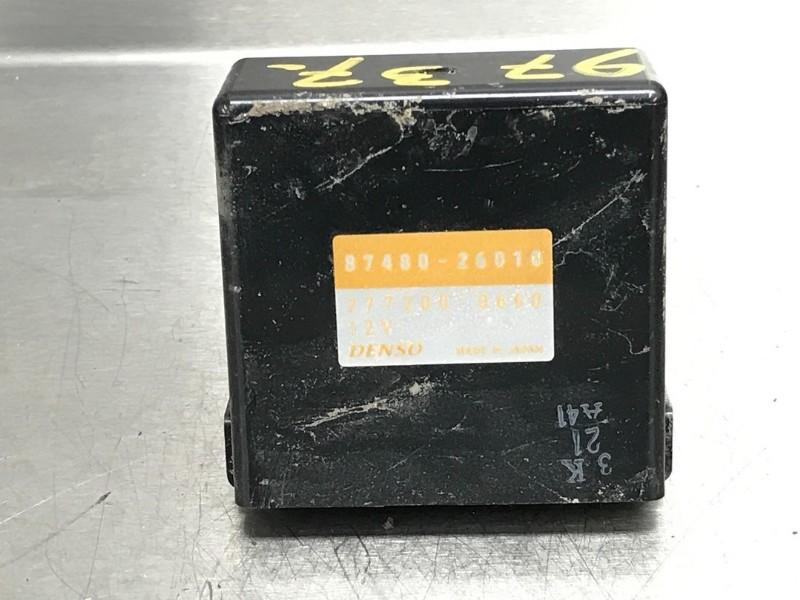 ORDINATEUR DIVERS C Toyota HiAce II (|8748026010|), Utilisé, Toyota