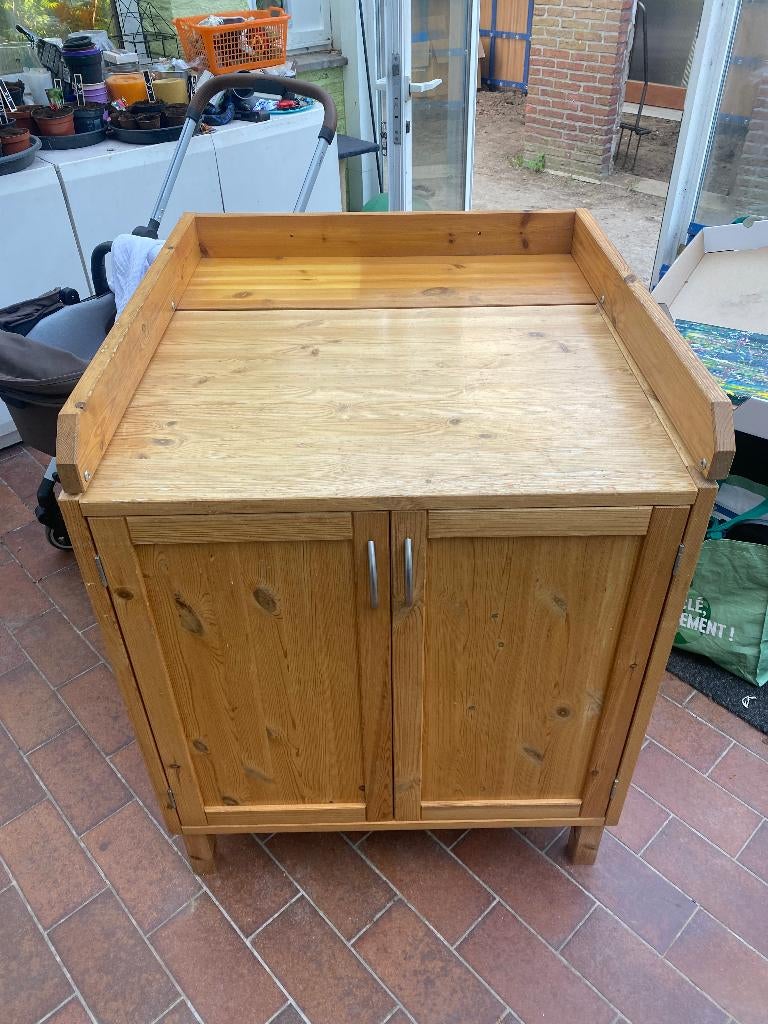 Commode / verzorgingstafel, Gebruikt, Minder dan 75 cm, 50 tot 70 cm, Opstaande rand