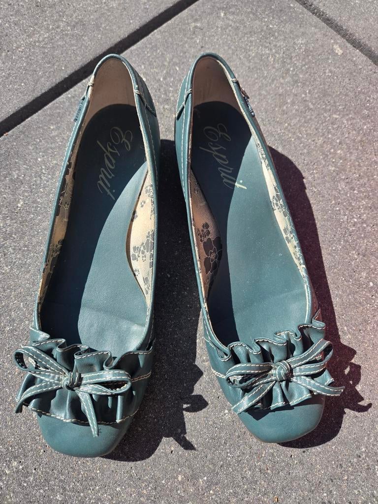 Superbes ballerines bleues 100% cuir Esprit taille 39, Vêtements | Femmes, Enlèvement ou Envoi, Comme neuf, Bleu, Ballerines