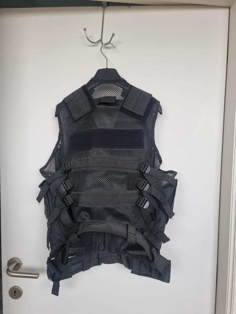 Tactische vest, Ophalen, Nieuw