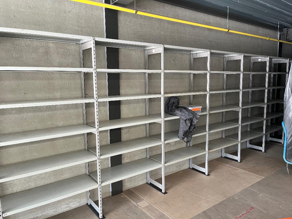 Magazijn rekken bruynzeel, Ophalen