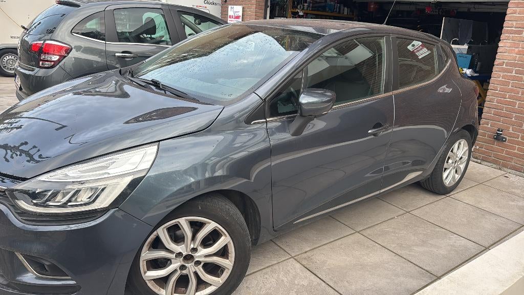 Renault clio TCe2, Autos, Renault, Particulier, Clio, ABS, Airbags, Air conditionné, Bluetooth, Ordinateur de bord, Verrouillage central