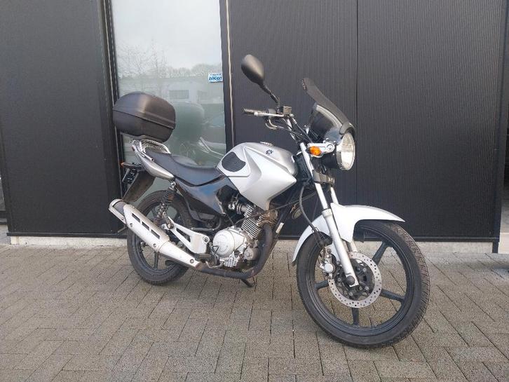 Yamaha YBR 125cc Met Garantie!, Motos, Motos | Yamaha, Entreprise, Naked bike, jusqu'à 11 kW, 1 cylindre, Enlèvement