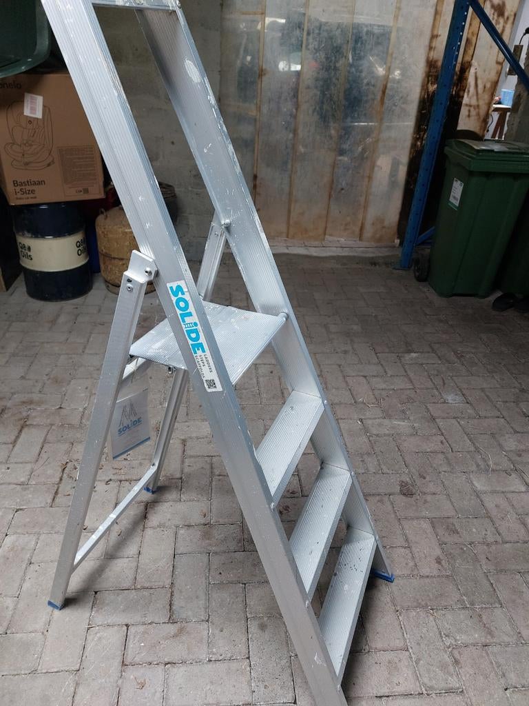 professionele Solide bordestrap met 4 treden., Doe-het-zelf en Bouw, Ladders en Trappen, Ophalen