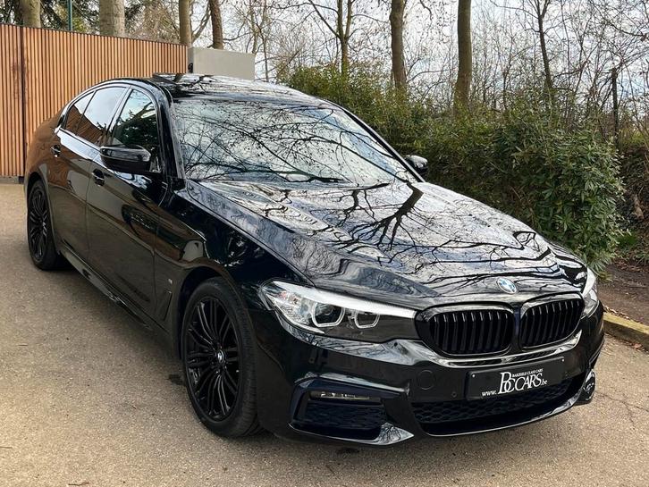 BMW 530 M-Pakket-Pano-HK-Cockpit Pro-Keyless-Cam-18", Auto's, BMW, Bedrijf, Te koop, 5 Reeks, ABS, Achteruitrijcamera, Airbags