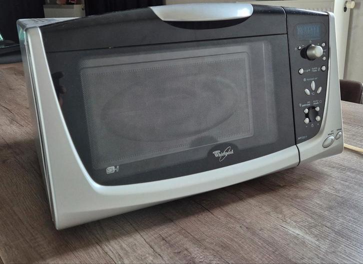 Four à micro-ondes Combi Whirlpool, Electroménager, Micro-ondes, Comme neuf, Autoportant, Croustillant, Gril, Air chaud, Four