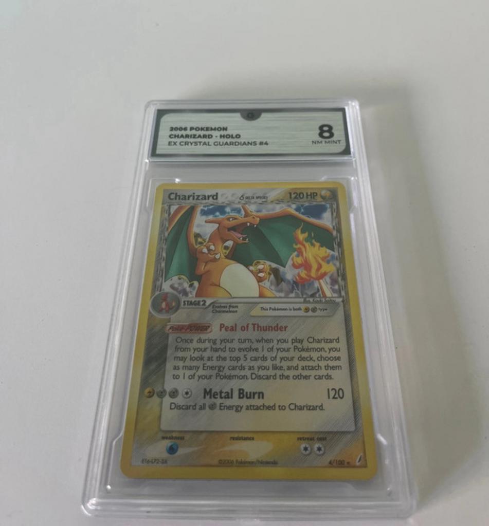 Charizard #4 Holo, Hobby en Vrije tijd, Verzamelkaartspellen | Pokémon, Zo goed als nieuw, Ophalen of Verzenden