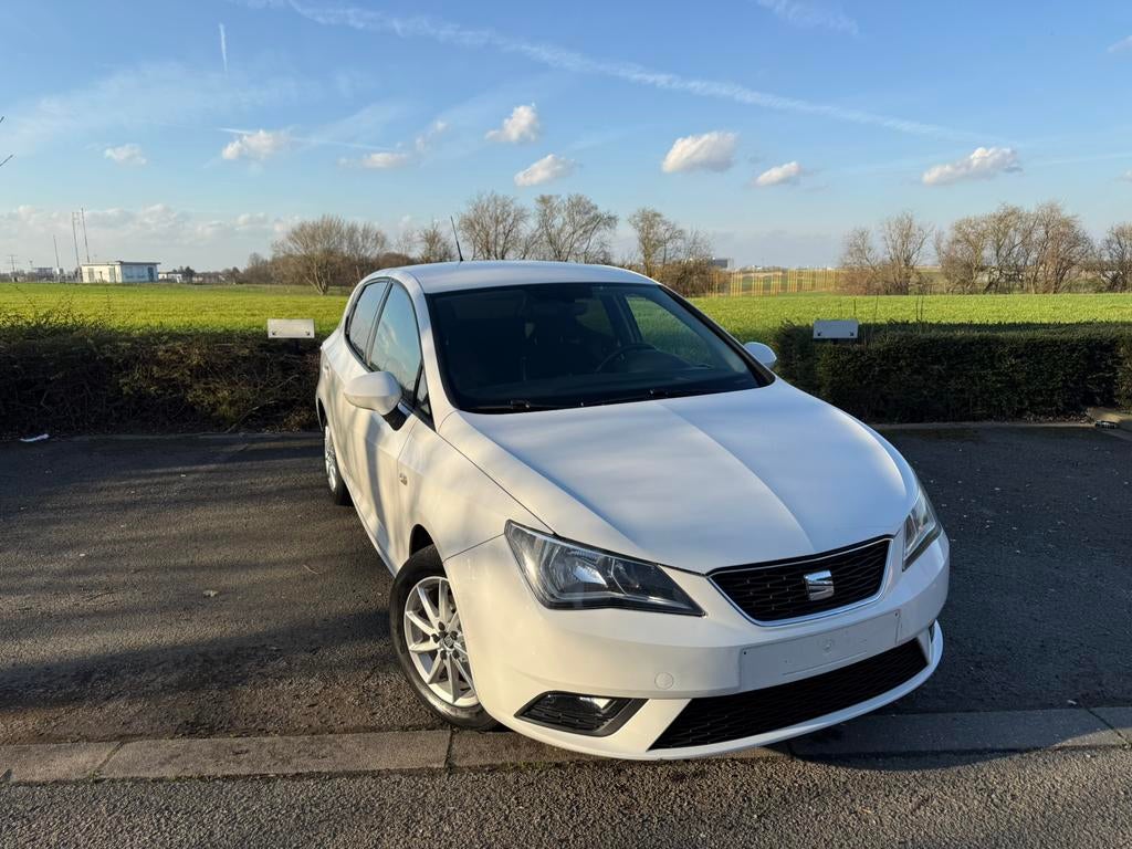 Seat ibiza ( PAPIER ROSE ), Autos, Euro 5, Achat, Entreprise, Boîte manuelle