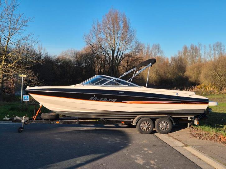 Bayliner 225br construit en 2007, Sports nautiques & Bateaux, Speedboat, Enlèvement