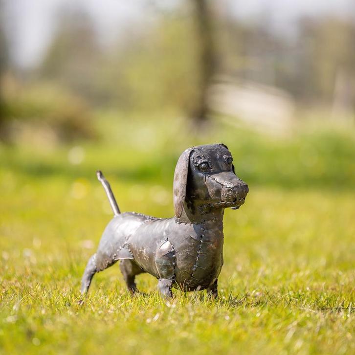 Teckel - beeld van metaal, Antiek en Kunst, Kunst | Designobjecten, Ophalen of Verzenden