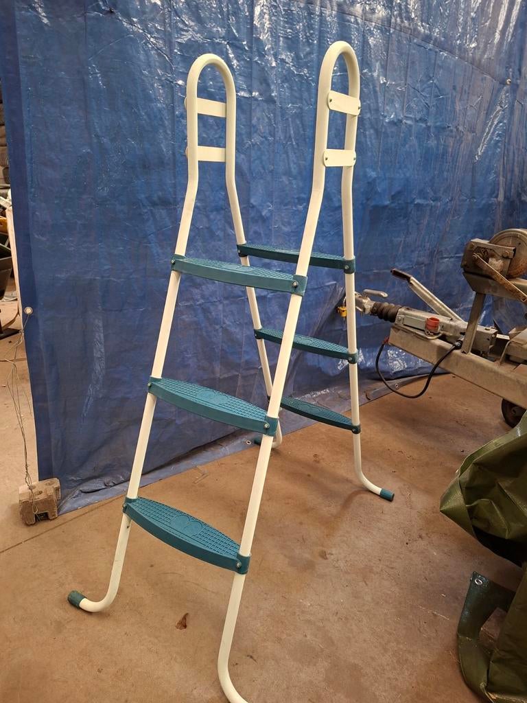 Échelle de piscine 3 marches, Jardin & Terrasse, Enlèvement ou Envoi, Échelle