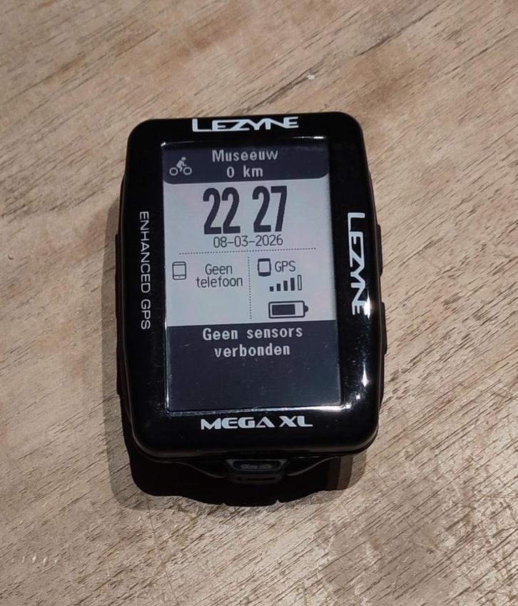 Lezyne Mega XL Enhanced GPS, Fietsen en Brommers, Fietsaccessoires | Fietscomputers, Zo goed als nieuw, Cadanssensor, Draadloos